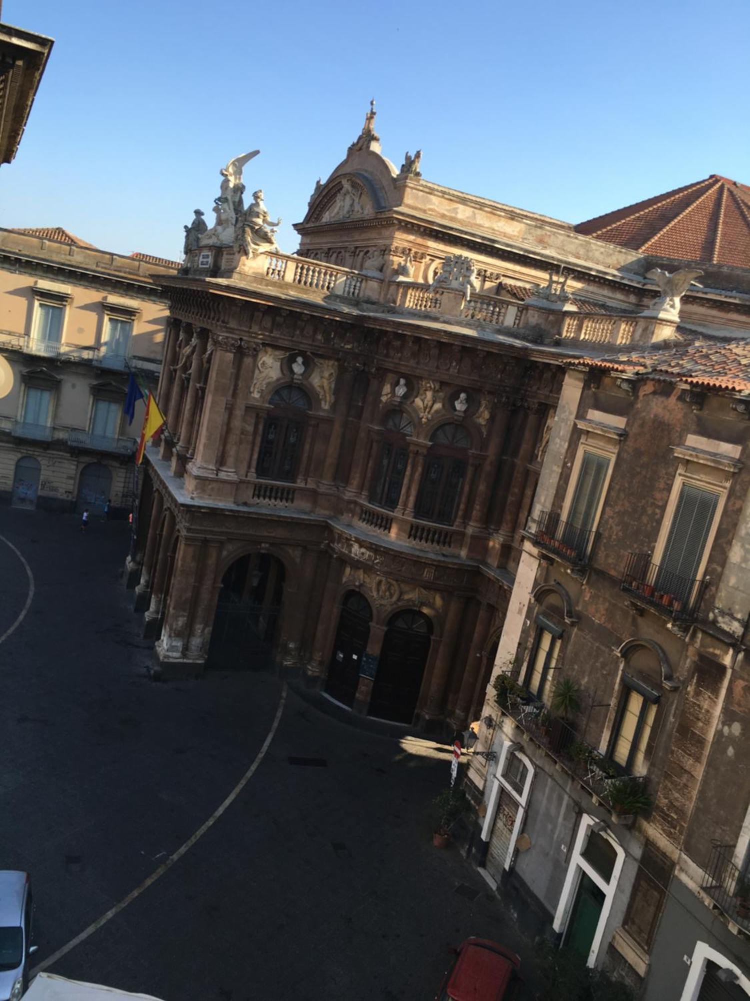 Wonderful Teatro Massimo Bellini Apartment คาตาเนีย ภายนอก รูปภาพ