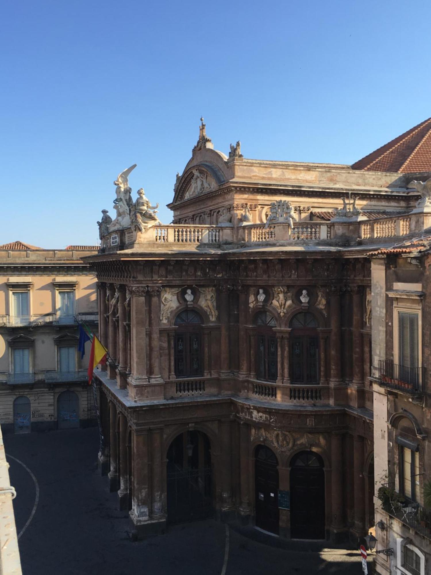 Wonderful Teatro Massimo Bellini Apartment คาตาเนีย ภายนอก รูปภาพ