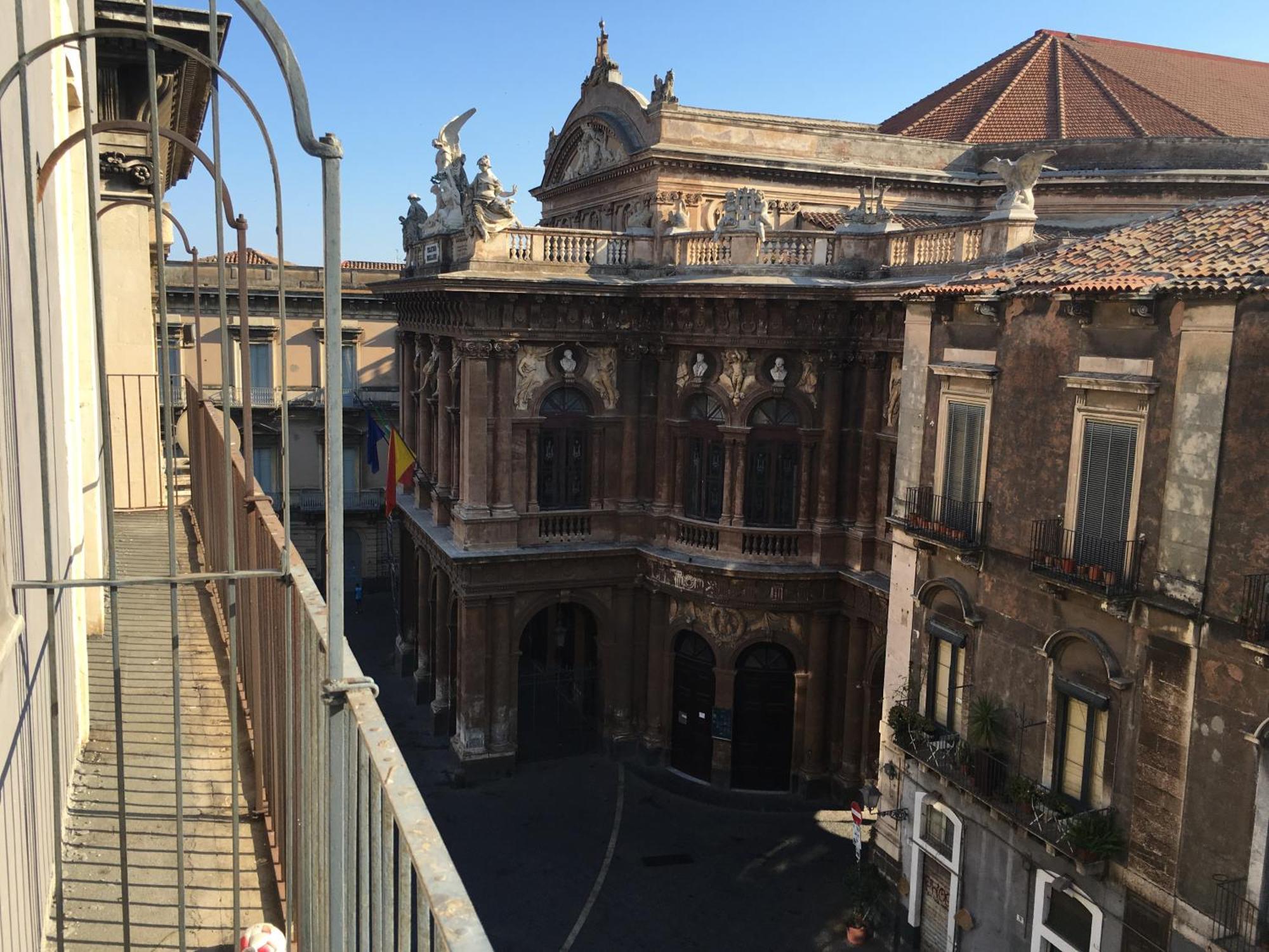 Wonderful Teatro Massimo Bellini Apartment คาตาเนีย ภายนอก รูปภาพ