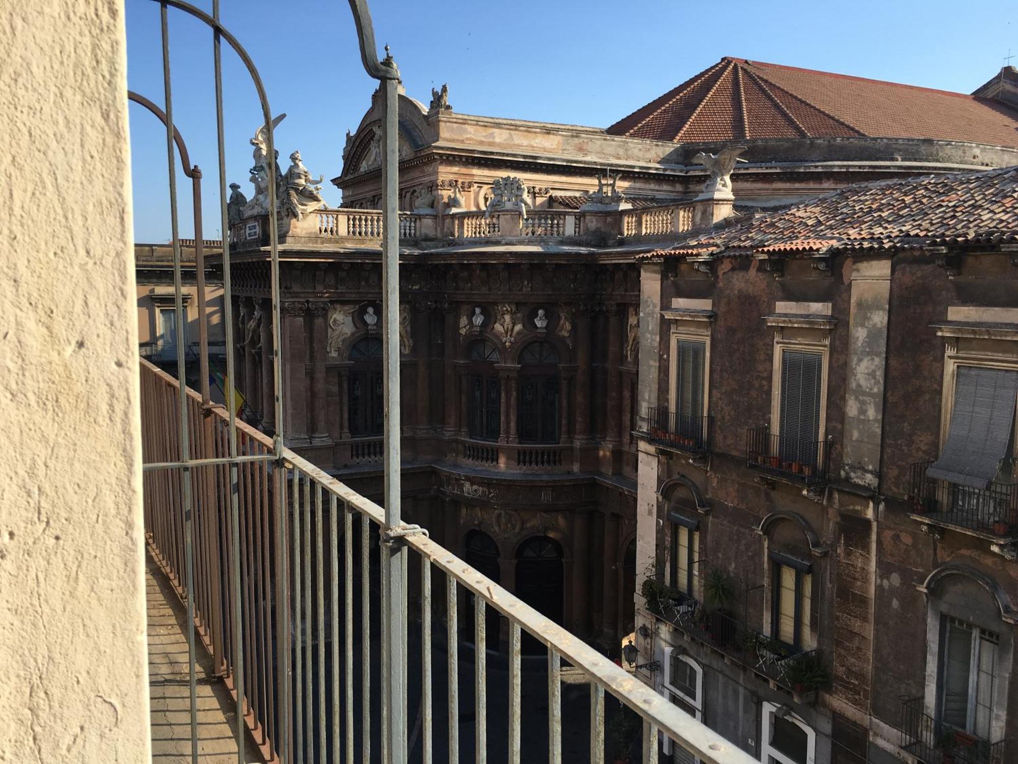 Wonderful Teatro Massimo Bellini Apartment คาตาเนีย ภายนอก รูปภาพ